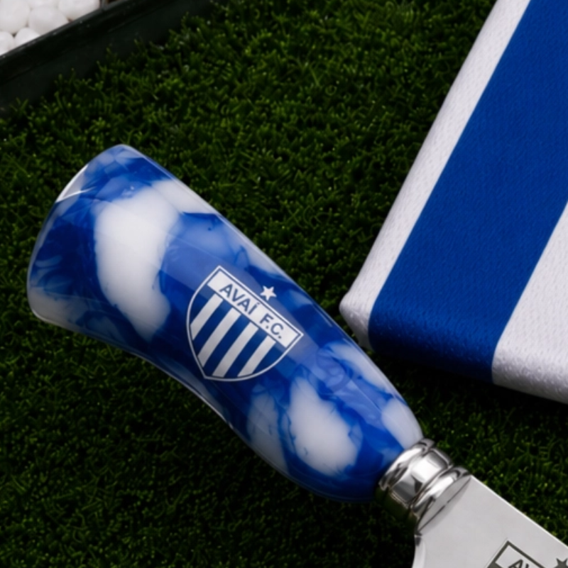 Faca Personalizada Avaí com Cabo Premium Resinada + Gravação de Nome + Capa de Couro Exclusiva Brinde