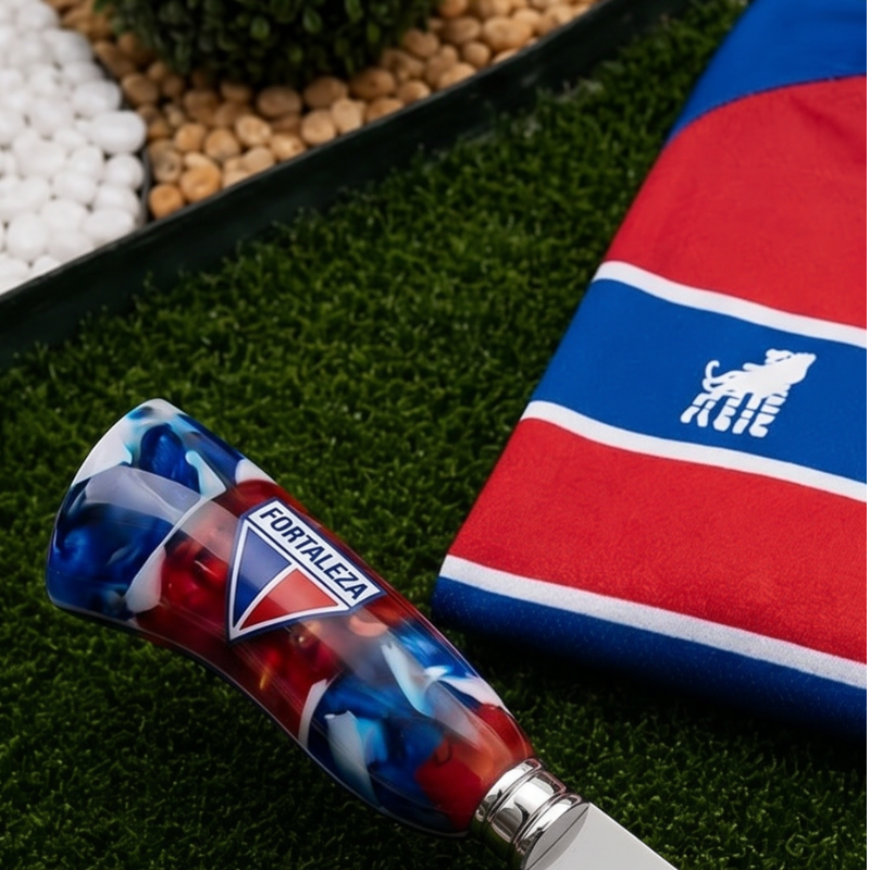 Faca Personalizada Fortaleza com Cabo Premium Resinada + Gravação de Nome + Capa de Couro Exclusiva Brinde